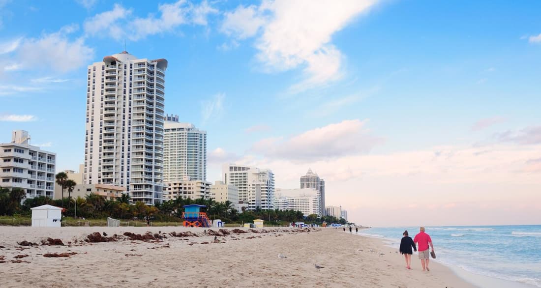 How to Save Money on Condo Rentals in Isla del Sol, Florida